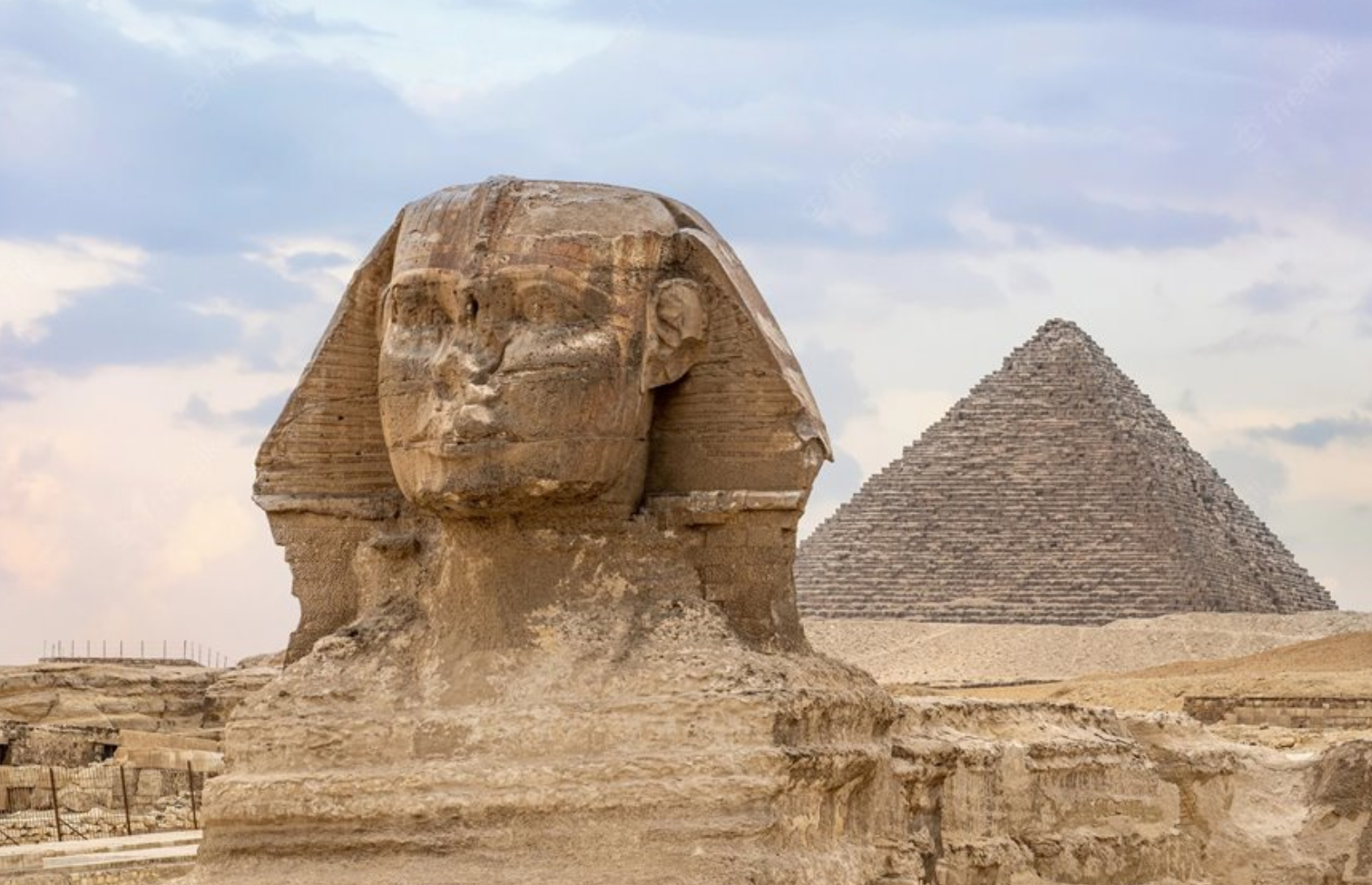 اتفاقات عجیب و شگفت انگیز در اهرام ثلاثه مصر سفری