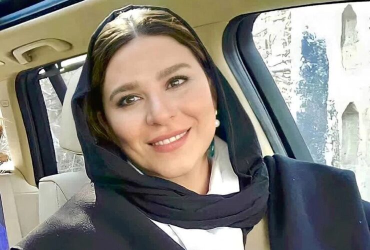 سحر دولتشاهی در کنار پدرشعکس
