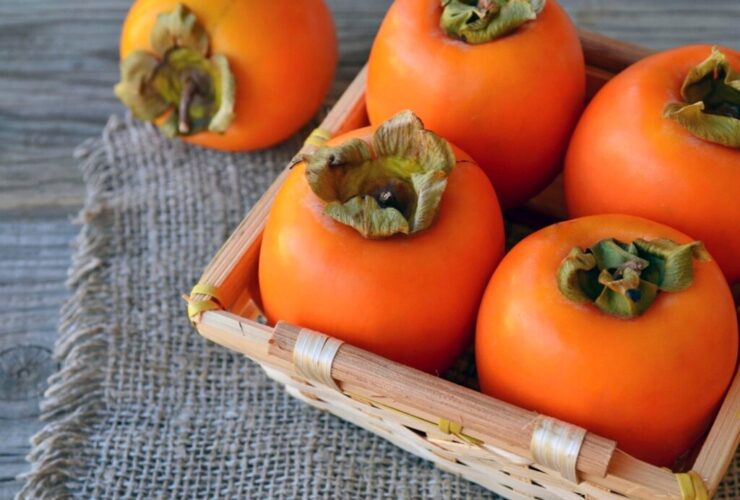 ویژگی های خرمالو از بهبود سیستم گوارش تا تنظیم قند