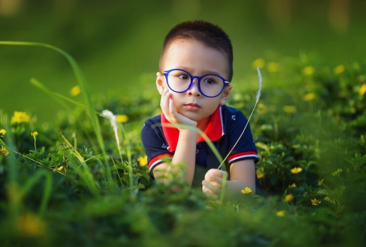 10 ویژگی کودکان باهوش آیا باید نگران فرزند باهوش خود
