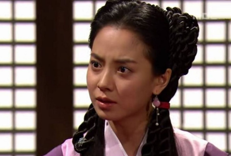 همسر اول جومونگ، 43 ساله