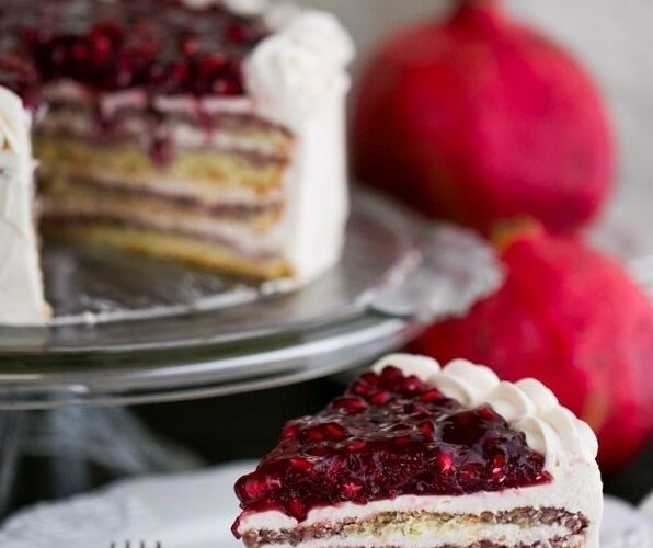 تیرامیسو با انار دسر خوشمزه و رنگارنگ شب یلدا