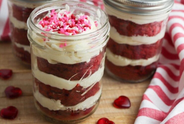 طرز تهیه کیک تک جارو یلدای یک دسر شیک و