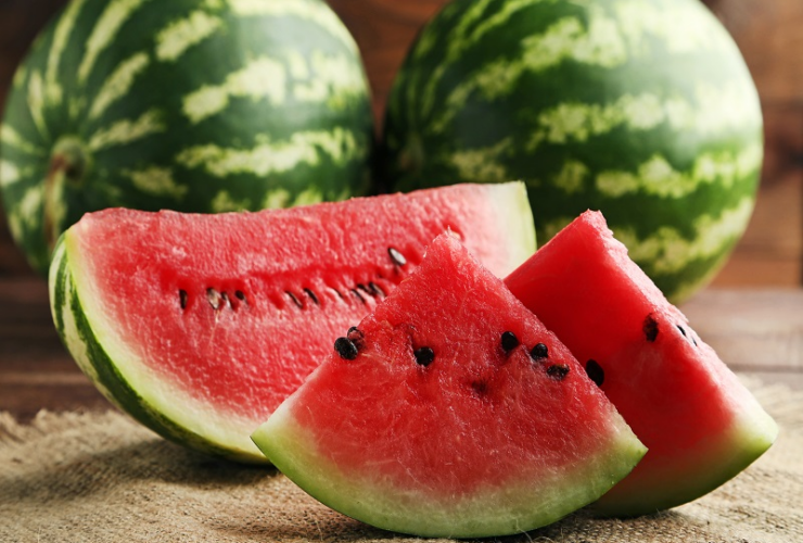 چگونه هندوانه شیرین و رسیده را تشخیص دهیم؟