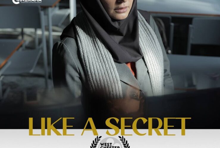 Elnaz Shackrodost با راز در آمریکا