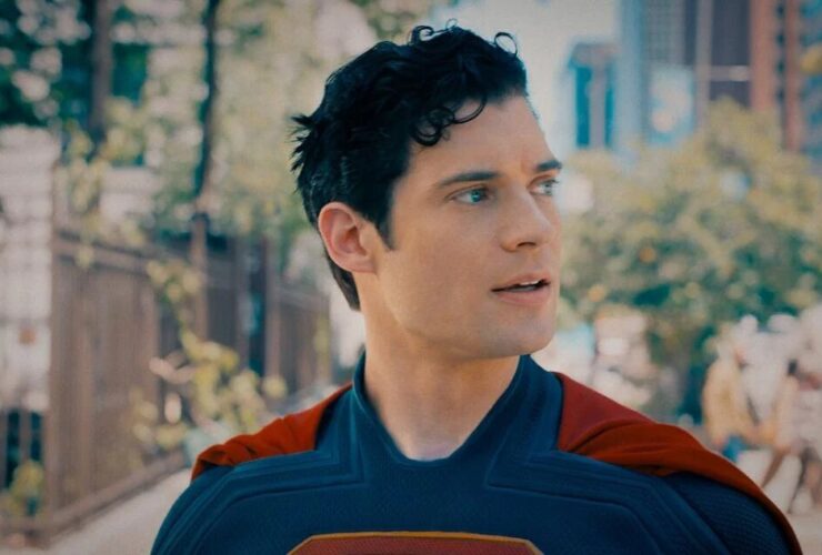 سوپرمن در مقابل خدایان و هیولا