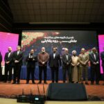 فرهاد غمی و جاوید هاشمی در بسته شدن یک رویداد مهم