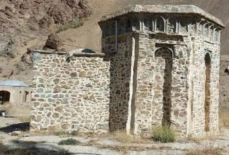 تصویر ؛ برج تاهمین ؛ مقبره دوره تیمورید