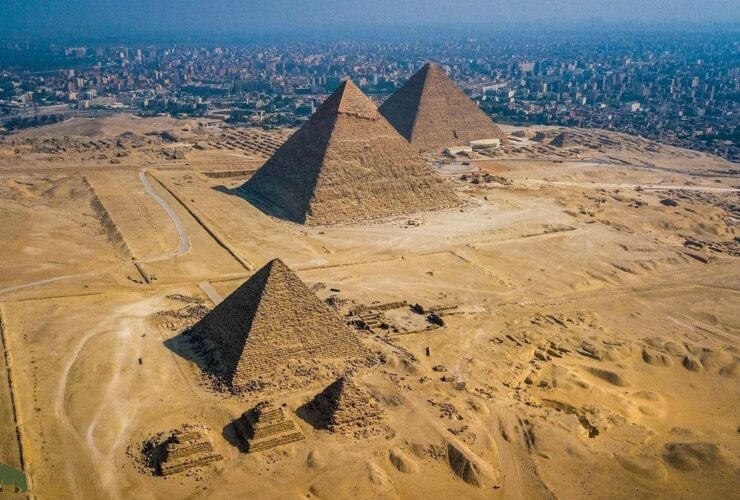 چه چیزی در زیر هرم مصر پنهان است؟