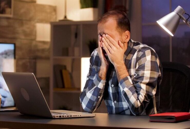 آیا صفحه ها به چشم شما آسیب می رسانند؟
