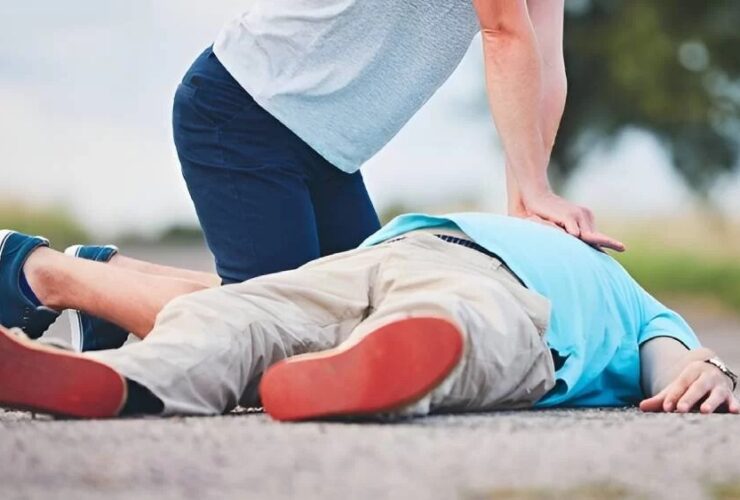 اقدامات احتیاطی لازم برای نجات مردم با توقف ناگهانی قلب