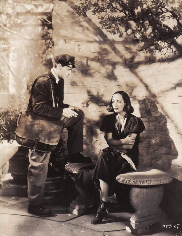 کد پرده پرده نقره ای / تاریخ نوشتن کارگردان زن ؛ روایت یک انقلاب ساکت از شکاف های سینما / لبه به نخل طلایی ، قیام پشت دوربین ها 4 وقتی زنان مدیر تاریخ را می نویسند. روایت یک انقلاب ساکت از شکاف های سینما/ لبه به نخل طلایی ، قیام پشت دوربین ها