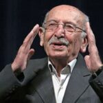 هزار غم وجود داشت ، اما بزرگترین عزت این بود که مردم را خوشحال کنیم