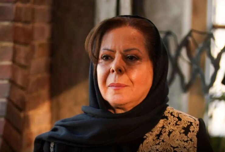 برای دیدن Baitris Salas ، مترجم اسپانیایی شهنامه ، در روز افتتاحیه نمایشگاه کتاب تهران