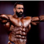 تصاویر هادی چوپان: حالا فوتبال!