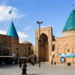 سفر به گشت و گذار در قاره/ جنگل کوچک و یک زیستگاه فنات به هک مقبره عرفانی