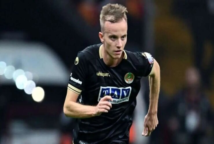 آیا او از فروشگاه جدید Persepolis پرش کرد؟ 16 آیا او از فروشگاه جدید Persepolis پرش کرد؟