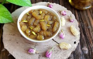 چگونه مربای توت سفید درست کنیم