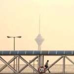 آسمان ابری و باد و تهران منتظر گرد و غبار است
