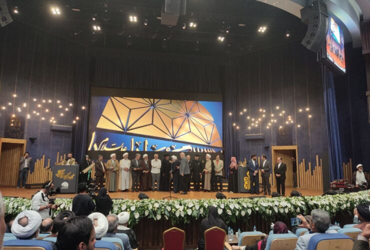 ایران بیش از هر زمان دیگری به منطق گفتگوی امام رضا احتیاج دارد