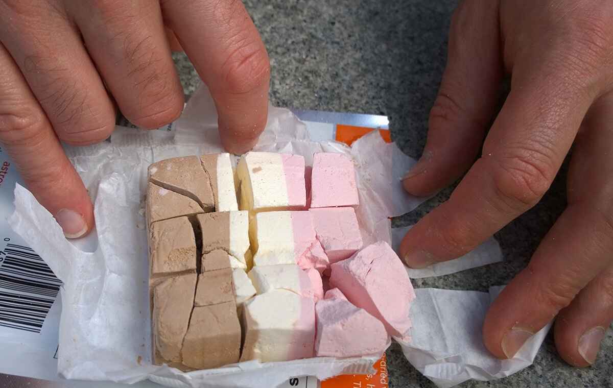 چگونه بستنی خشک درست کنیم