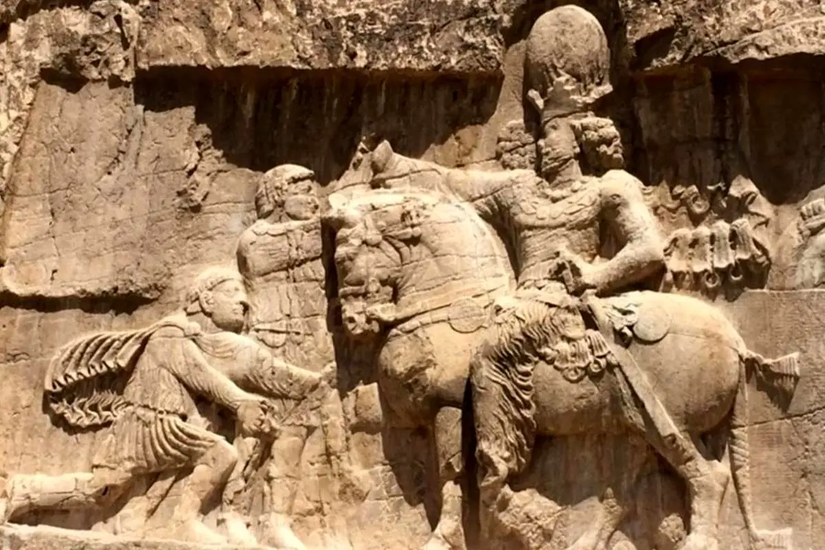 داستان sassanid Shapur و شمشیر زیبای آهنگر