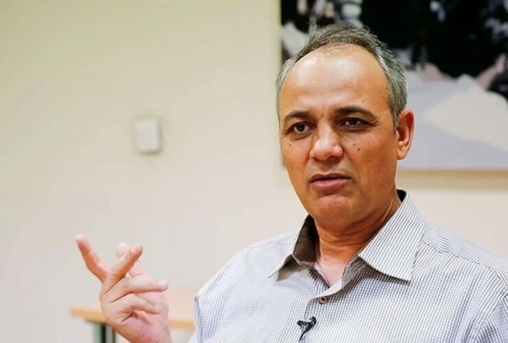 انتقاد شدید زیدآبادی: ناکارآمدی ، ساعتها برای تغییر مذاکرات