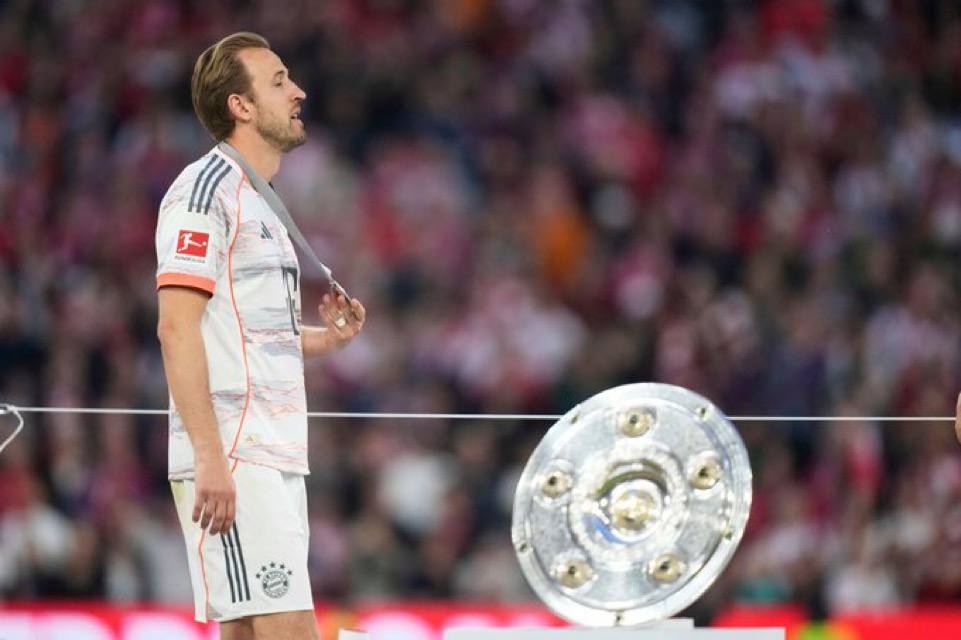 Harrykane bayernmunchen_2025-05_23-37-53