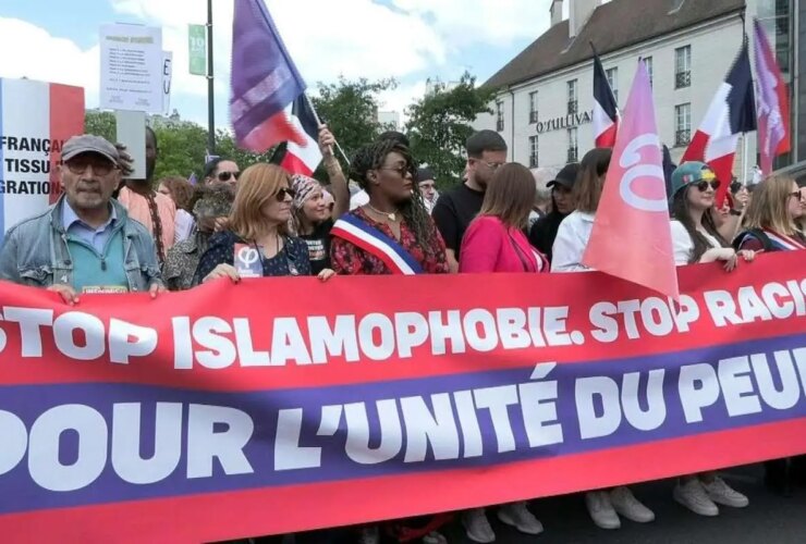 مخالفت با اسلام هراسی در پاریس