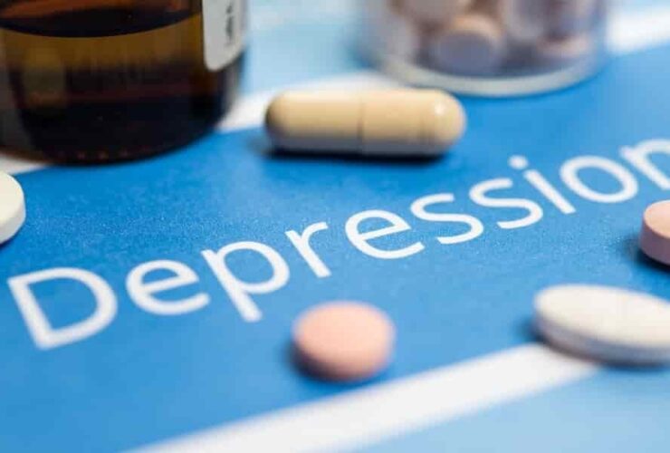 عوارض جانبی مصرف ضد افسردگی چیست؟