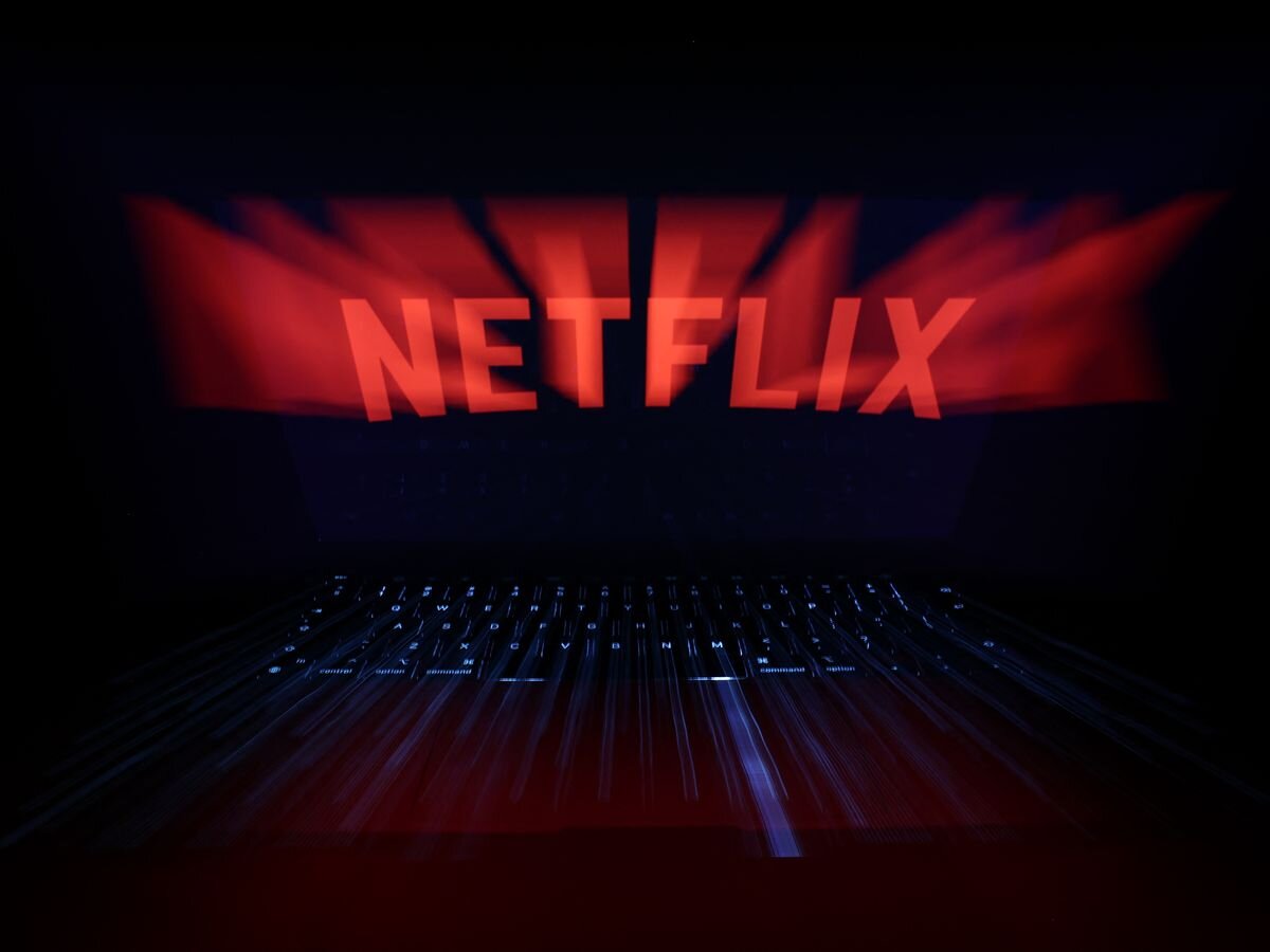 روایتی از امپراتوری که خود را می پرستد. خرید پرشور Netflkis ، یک کاهش تدریجی