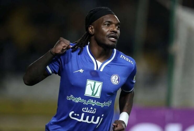 تصویر ؛ برای آشکار کردن پرسپولیس پس از شعار هواداران در استادیوم