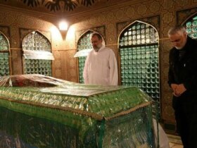 فرمانده سلمن ، امام رضا (ص) برای کشتن امام رضا (ص) چگونه مجاز به آن است؟