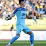در یک مرحله ، 2 ستاره سپاهان پرسپولیس