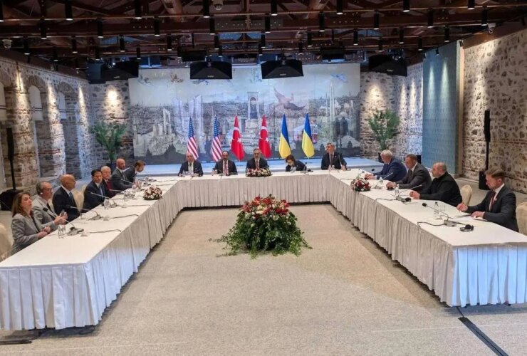 جلسه ایالات متحده ، اوکراین و Türkiye در استانبول