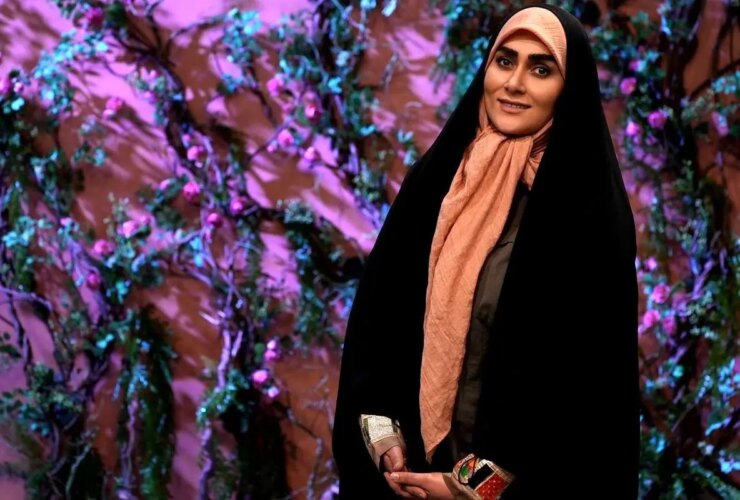 تبلیغ عجیب و غریب برای آنتن که برای یک سایت آنتن زنده زندگی می کند