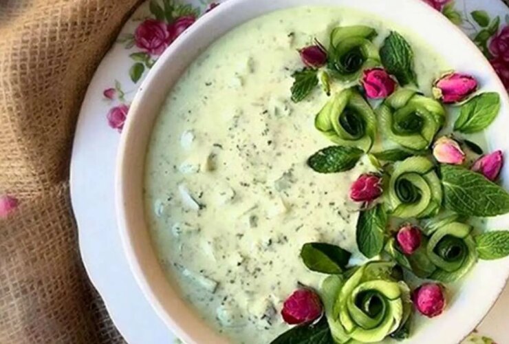 برای دیدن چگونه می توان ماست و خیار را به سبک جدید درست کرد