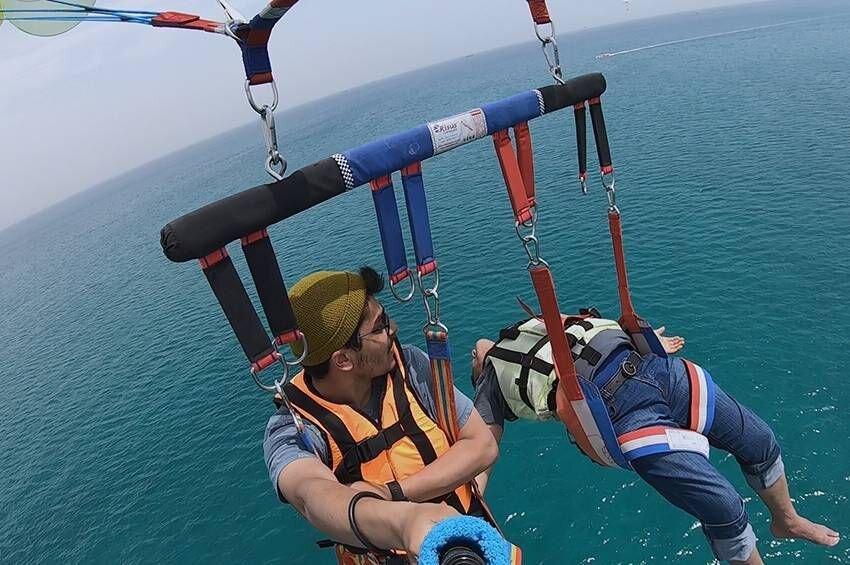 دوباره روی صفحه نمایش به "Hangout مستند"/ "Torgi" مراجعه کنید