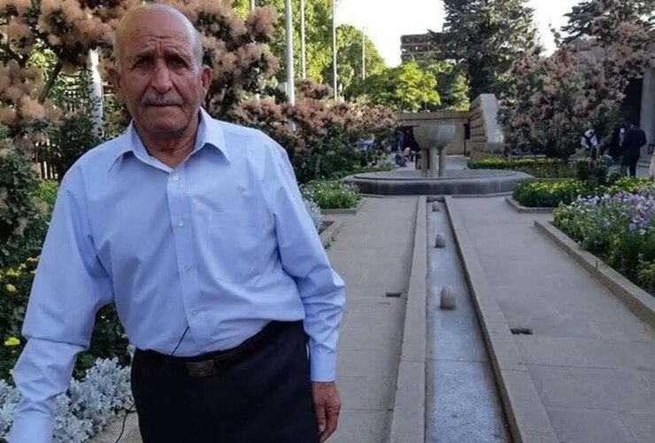 او از قبر بولی ، خالق آثار دائمی ، به مقبره تبریز درگذشت