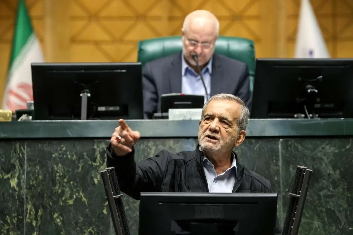 پزشکان ترامپ: سارقان و تروریست ها به ما می گویند که به سارقان و غارتگران بگویند!