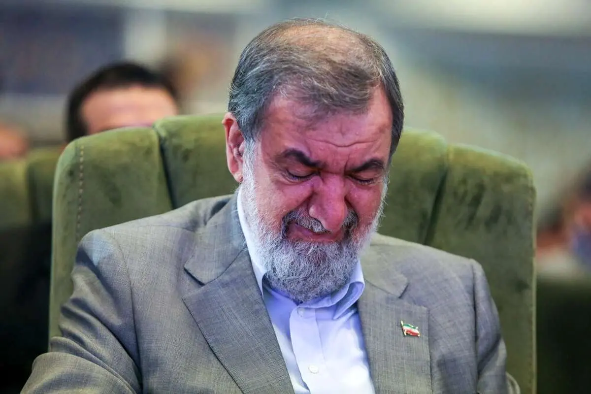 عکس فریاد خشونت آمیز در کنفرانس مدل حاکمیت ریاضی Mohsen Rezaei