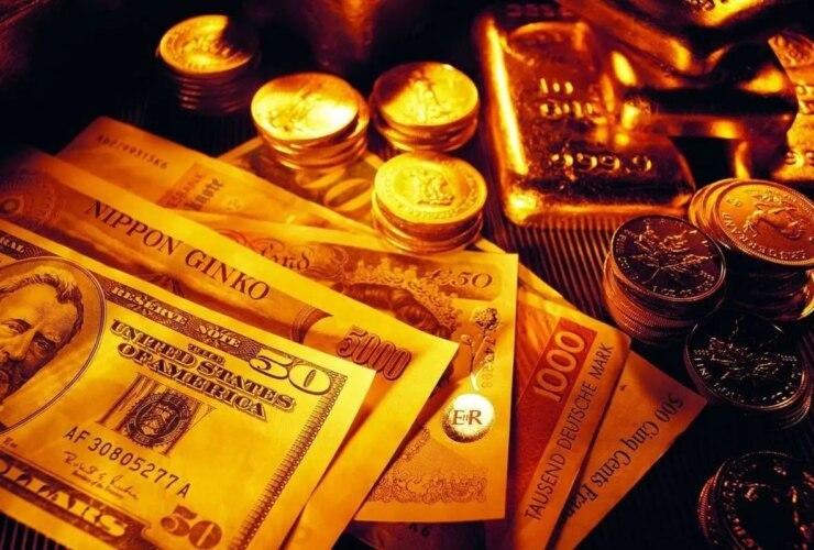 روز طلایی و قیمت دلار