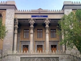 ایران وزارت امور خارجه فرانسه را به وزارت امور خارجه ایران فرا می خواند