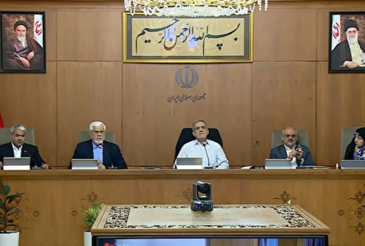 رئیس جمهور: همدلی داخلی مانع از حرص و طمع آمریکایی می شود