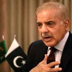 نخست وزیر پاکستان وارد تهران شد. شهباز şerif به پزشکان مراجعه می کند