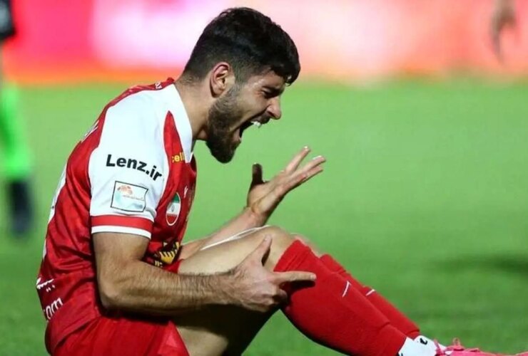 وضعیت محمد عمر در پرسپولیس ؛ مراقبت یا فروش ستاره؟