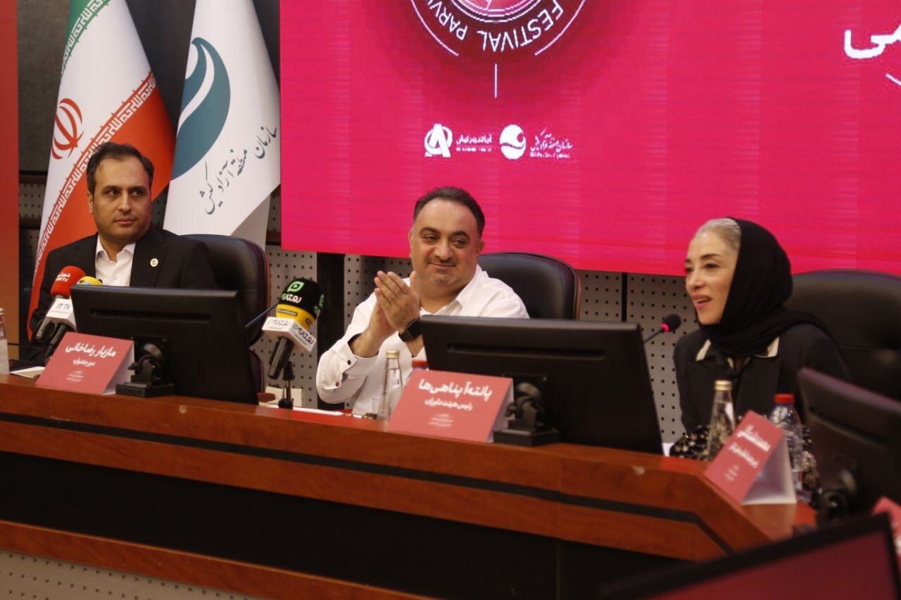 اصگار فرهادی در حال آمدن به ایران / رضا رشیدپور / "لوتوس" اولین نقش برای "لوتوس" است اما فمینیستی نیست!