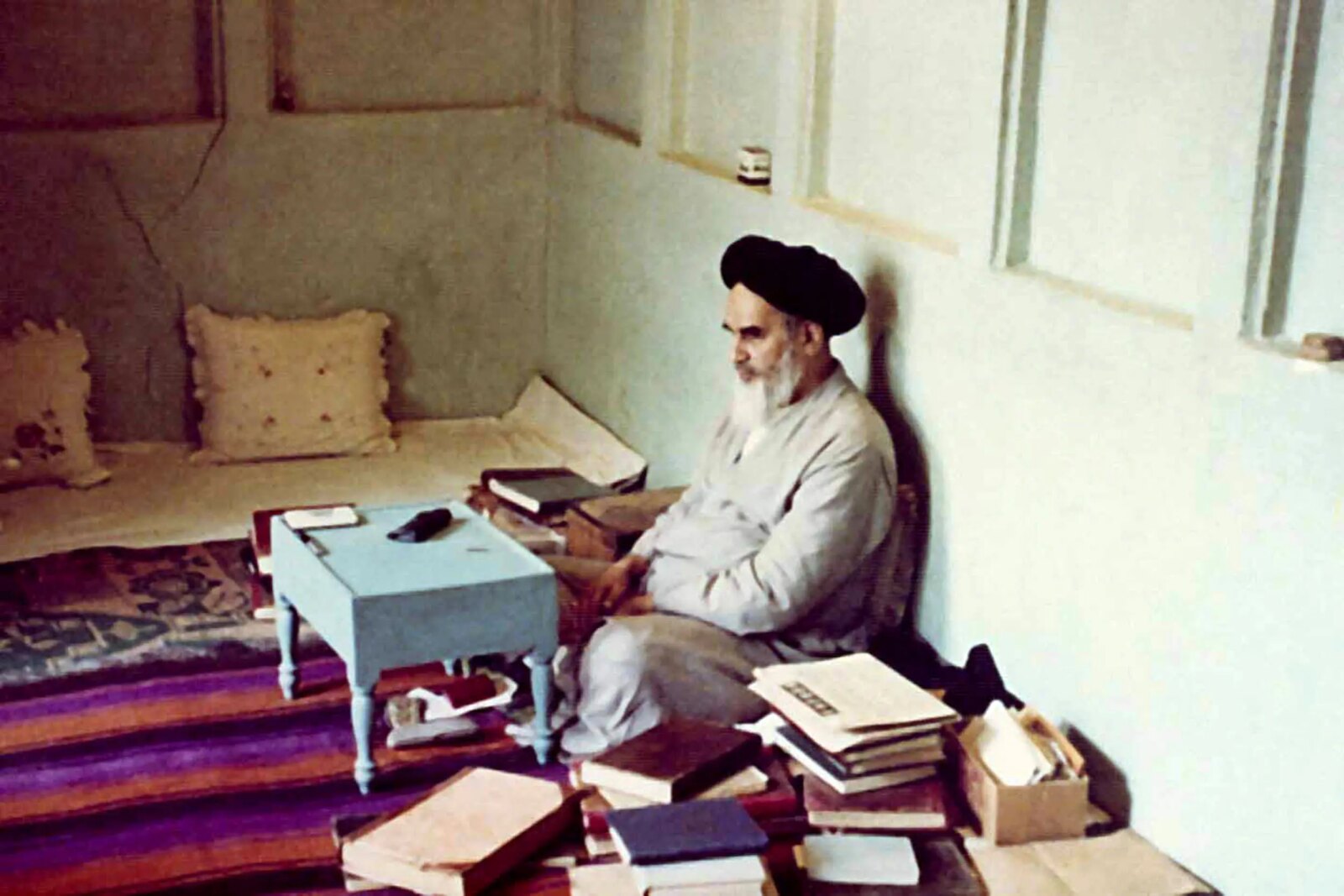 RISTANCE IMAM KHOMEINI HASHEMi برای جراحی در 68 ژوئن