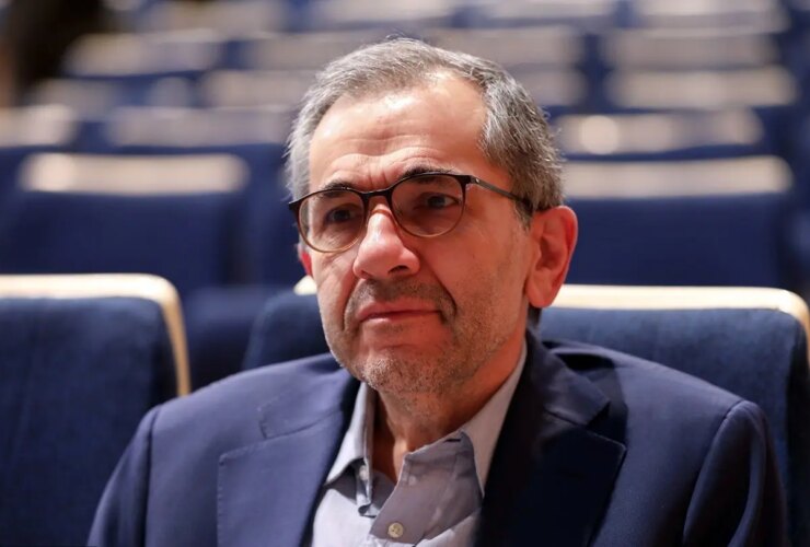 takht -e -ravanchi: مواضع آمریکایی ها متناقض است