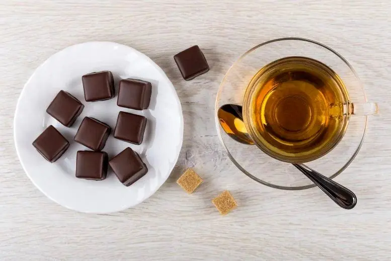 آیا خوردن چای با شکلات فشار خون را بهبود می بخشد؟